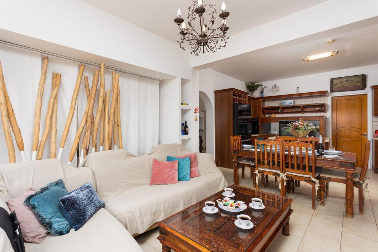 Villa Beach Heaven Pomos Bagian luar foto