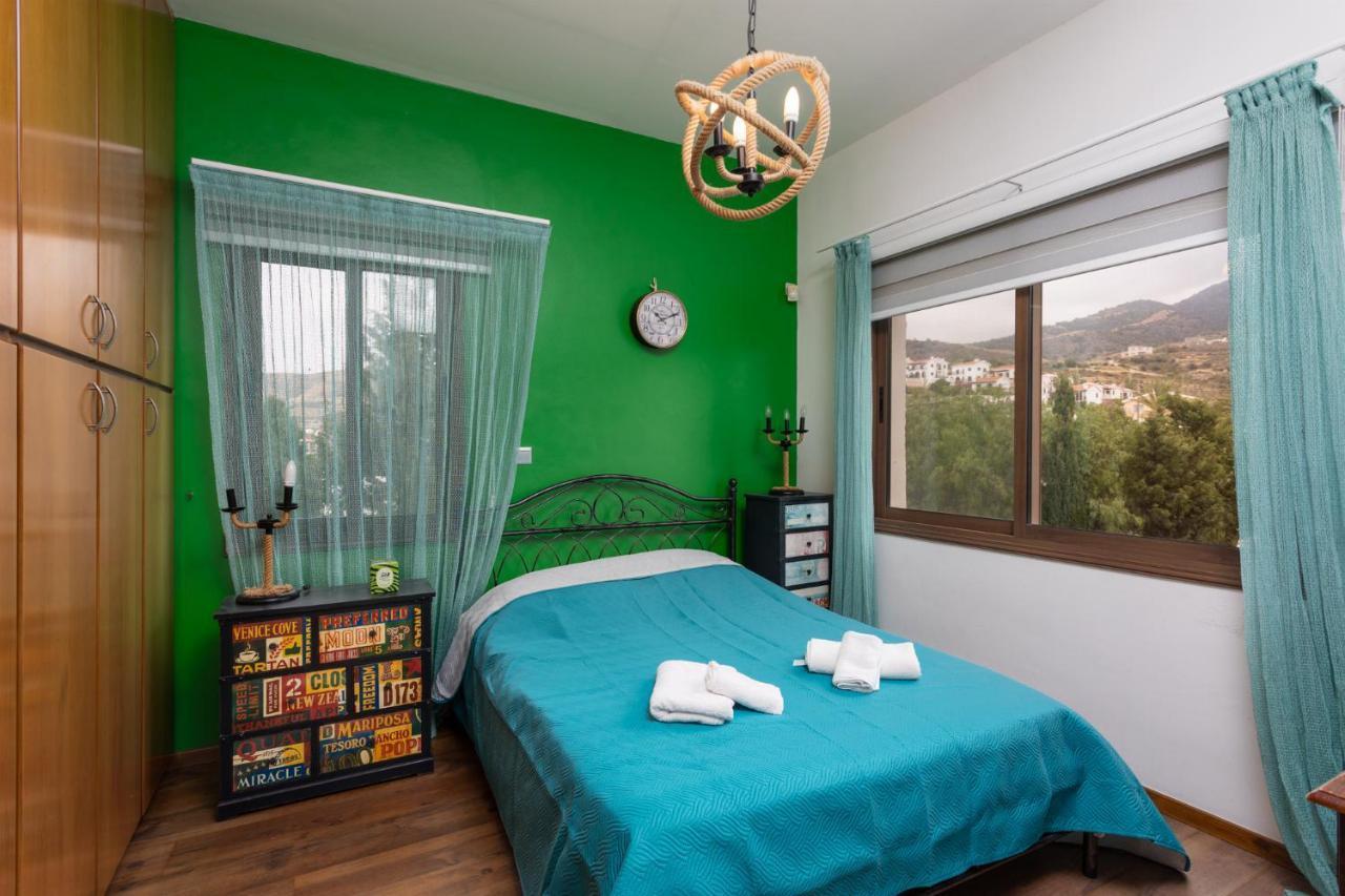 Villa Beach Heaven Pomos Bagian luar foto
