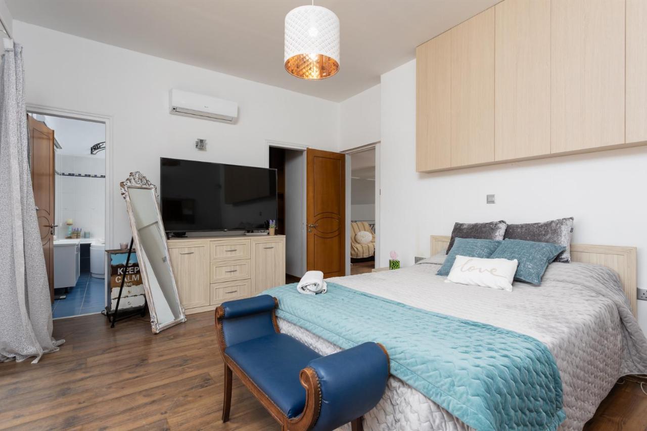Villa Beach Heaven Pomos Bagian luar foto