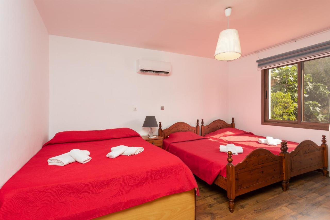 Villa Beach Heaven Pomos Bagian luar foto