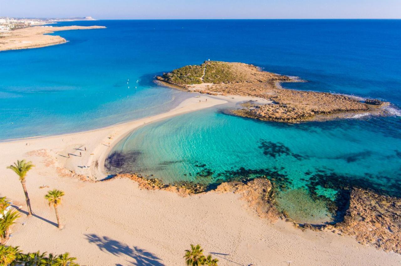 Villa Beach Heaven Pomos Bagian luar foto