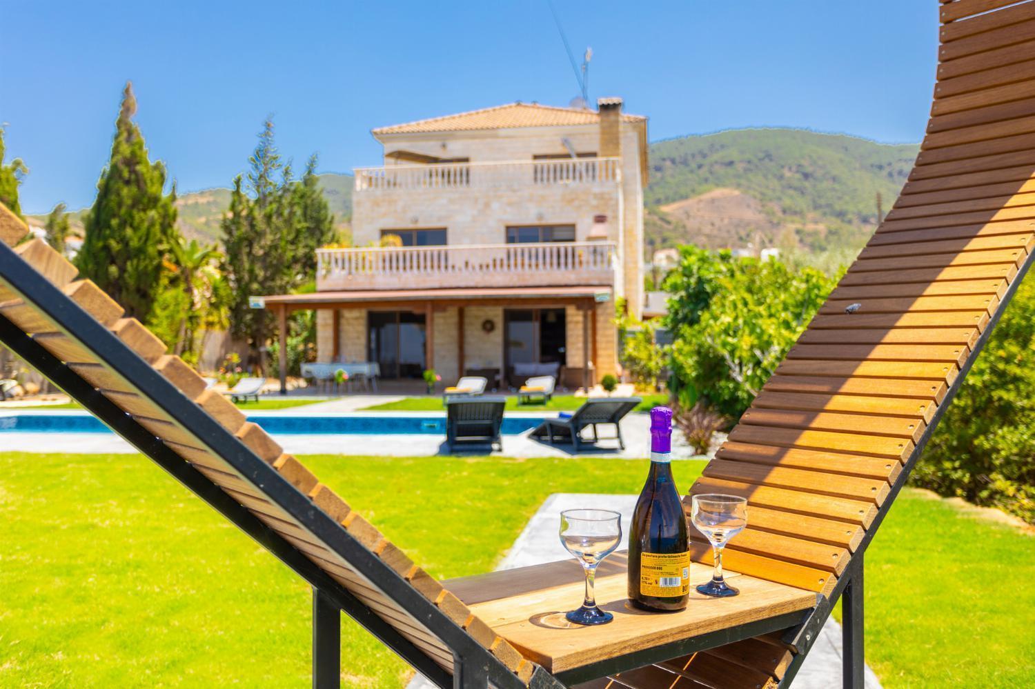 Villa Beach Heaven Pomos Bagian luar foto