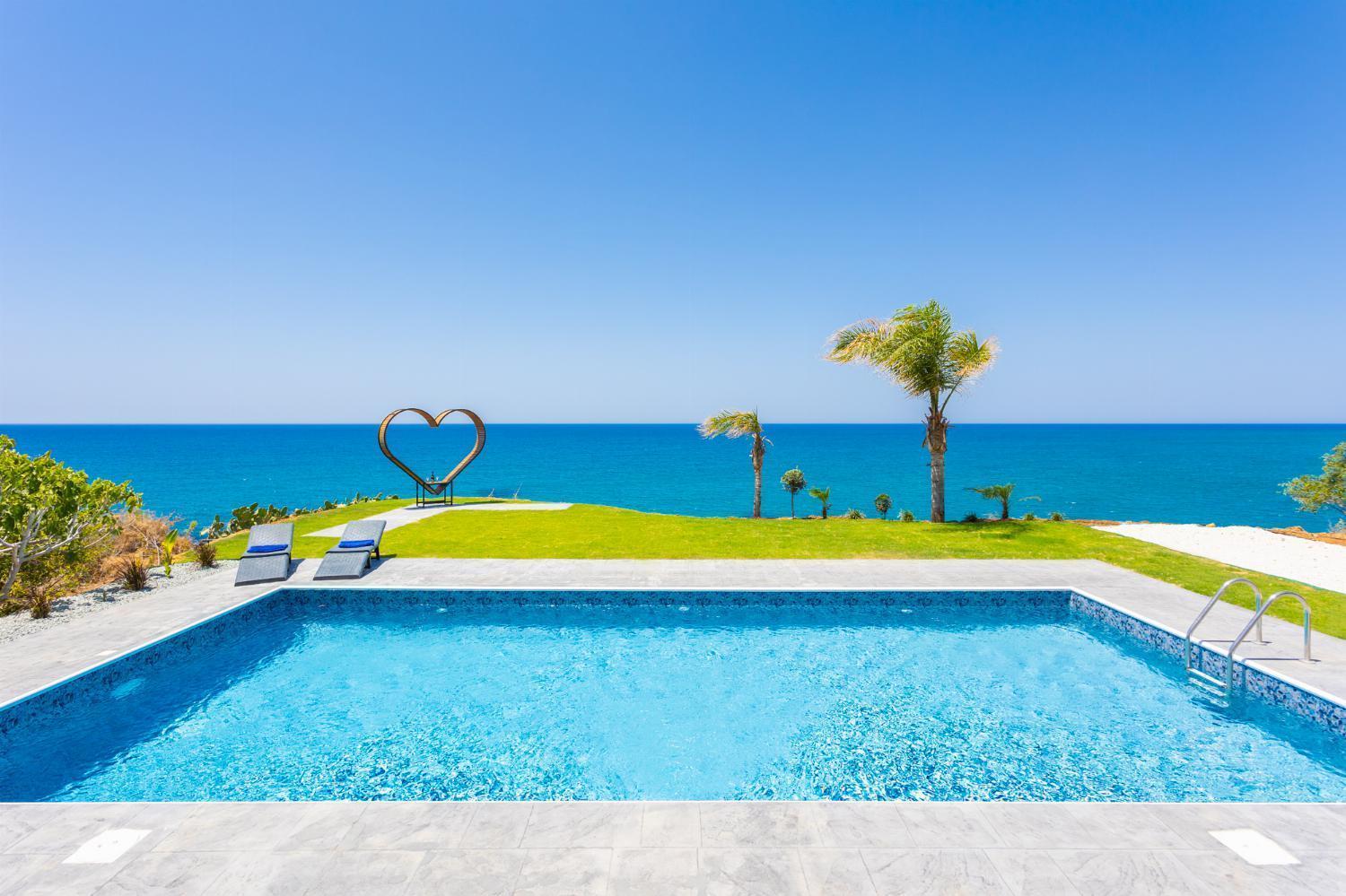 Villa Beach Heaven Pomos Bagian luar foto