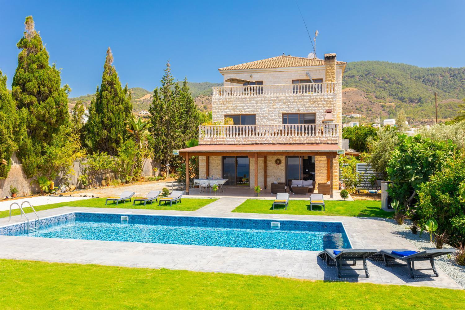 Villa Beach Heaven Pomos Bagian luar foto
