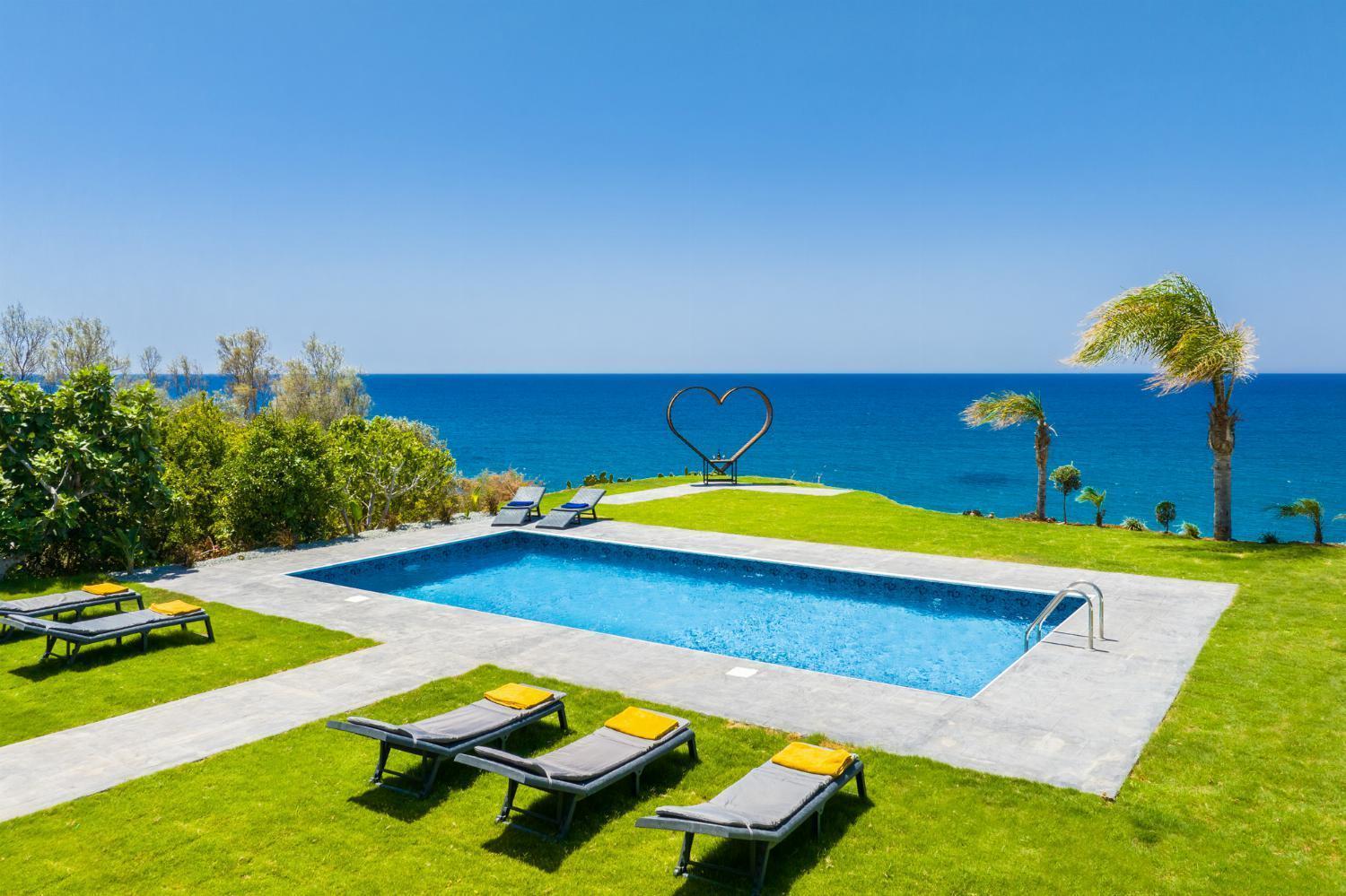 Villa Beach Heaven Pomos Bagian luar foto