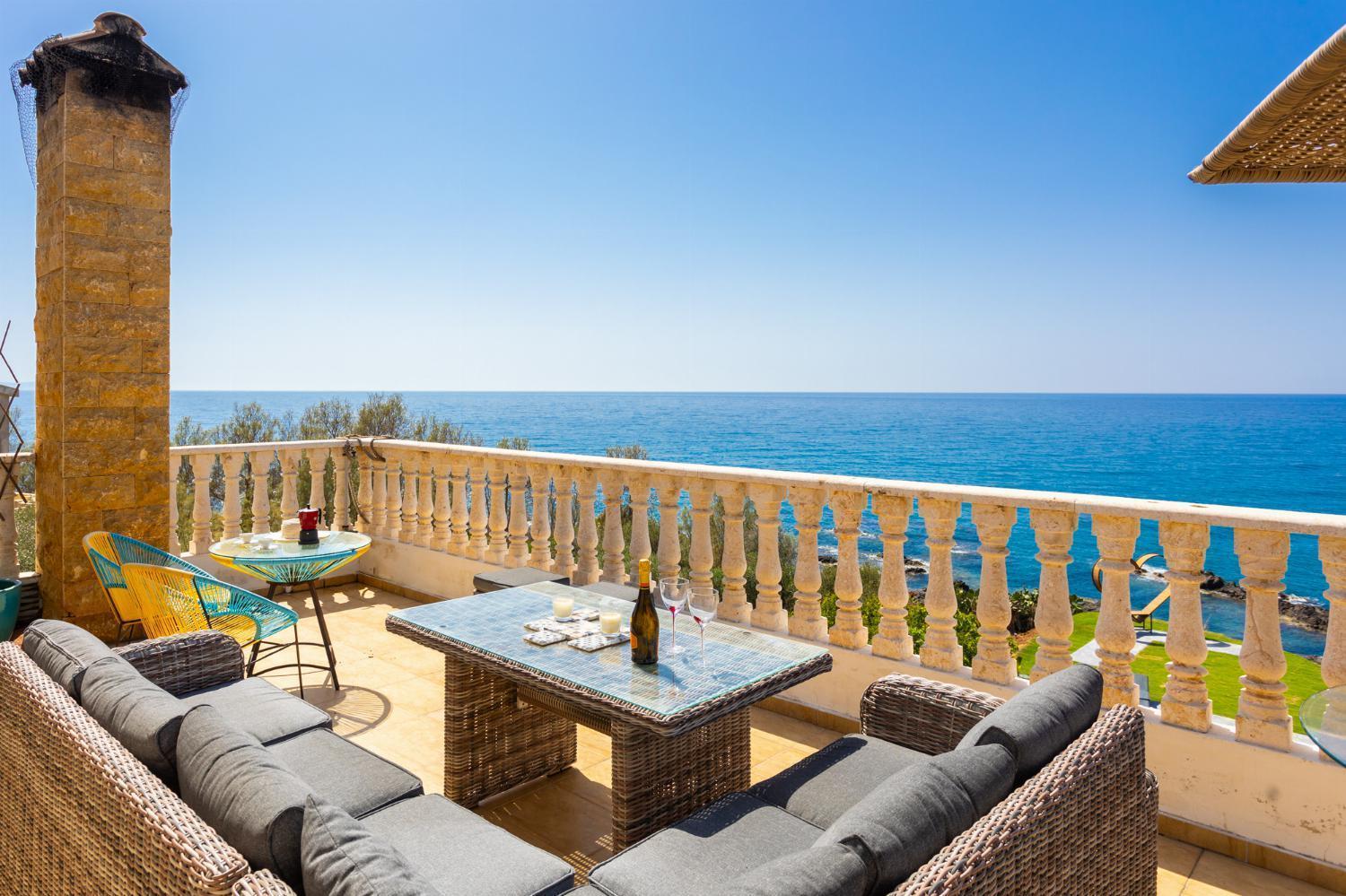 Villa Beach Heaven Pomos Bagian luar foto